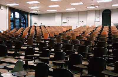 大學(xué)英語(yǔ)教學(xué)培養(yǎng)學(xué)生文化意識(shí)探究